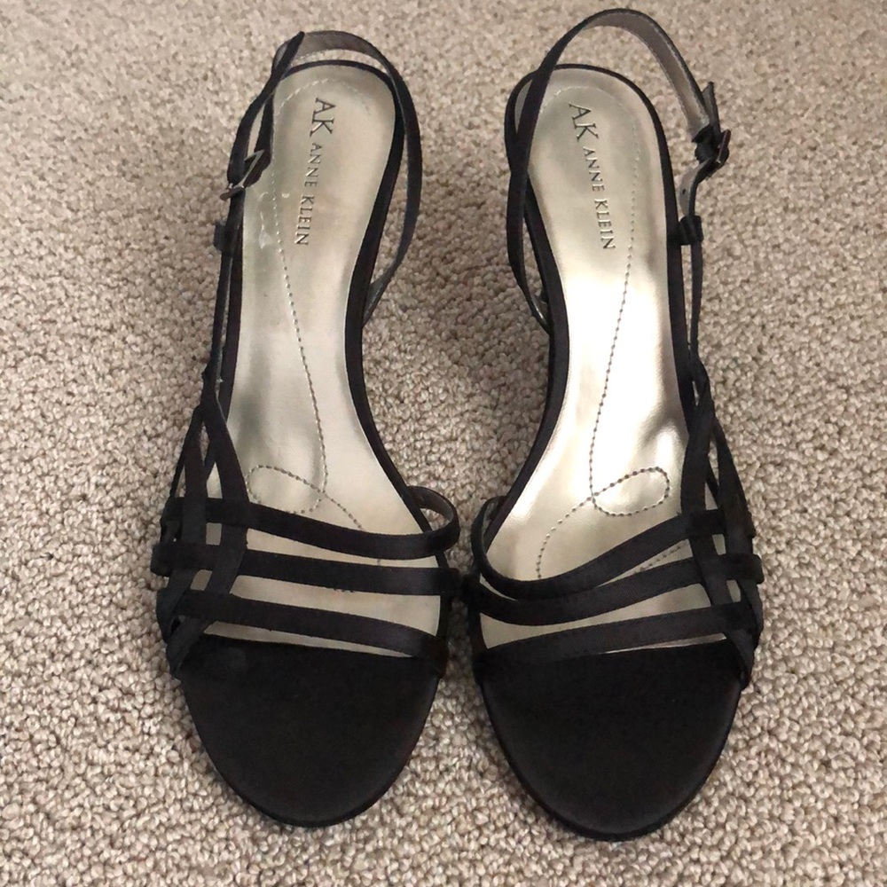 NEW Anne Klein black strappy black dress size 7.5